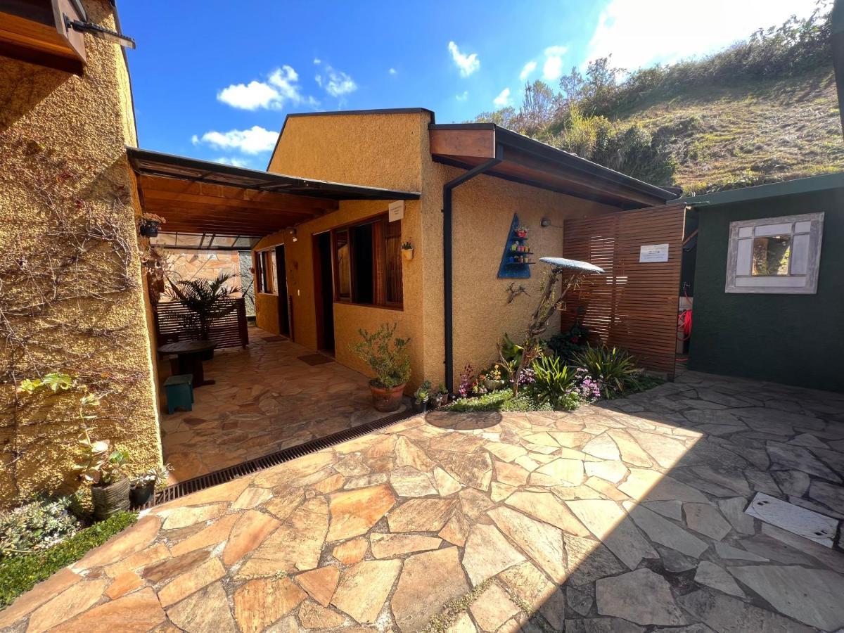 Hospedaria Vila Khepri Gonçalves Exterior foto